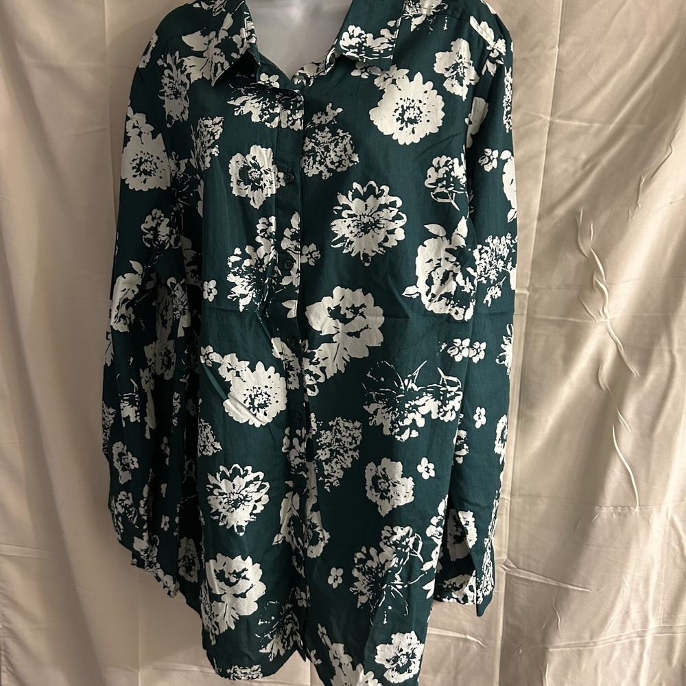 New 24W green/white floral button front top #1696*12